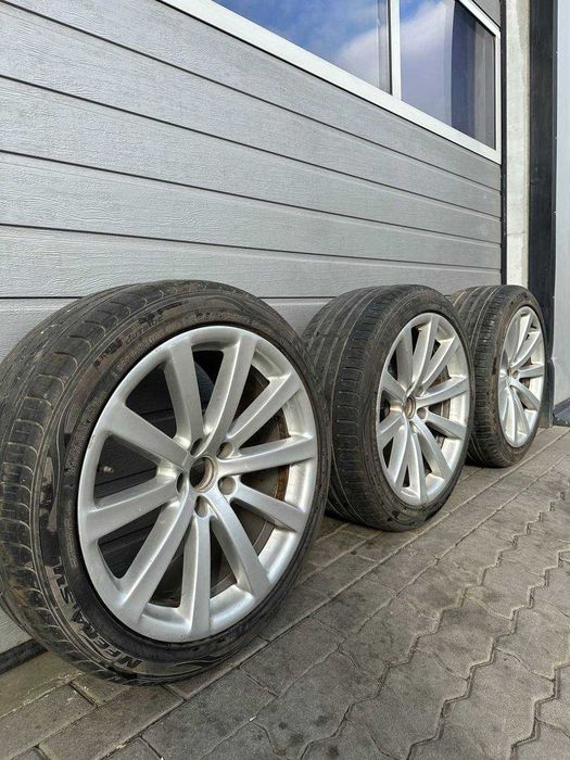 Шини, диски, колеса 255/40ZR19 5N0601025K ET33 9JX19H2