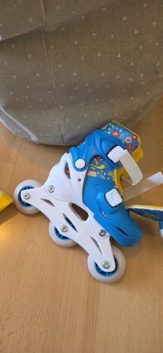 Patins em linha crianca novos