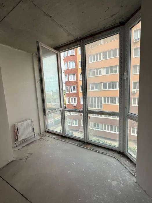 Продам 2 комнатную квартиру 65кв.м. в новом доме с начатым ремонтом на Поселке Котовского