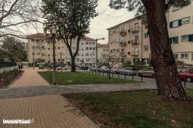 Elegante mini Duplex localização privilegiada no coração de Alvalade