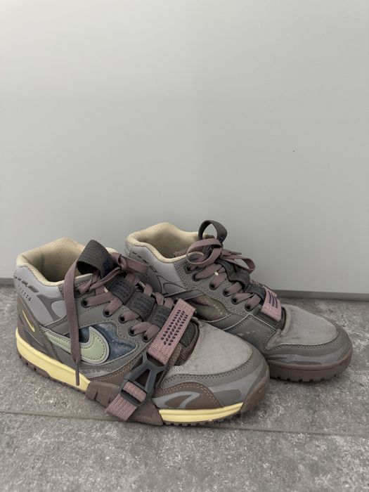 Nike air trainer 1