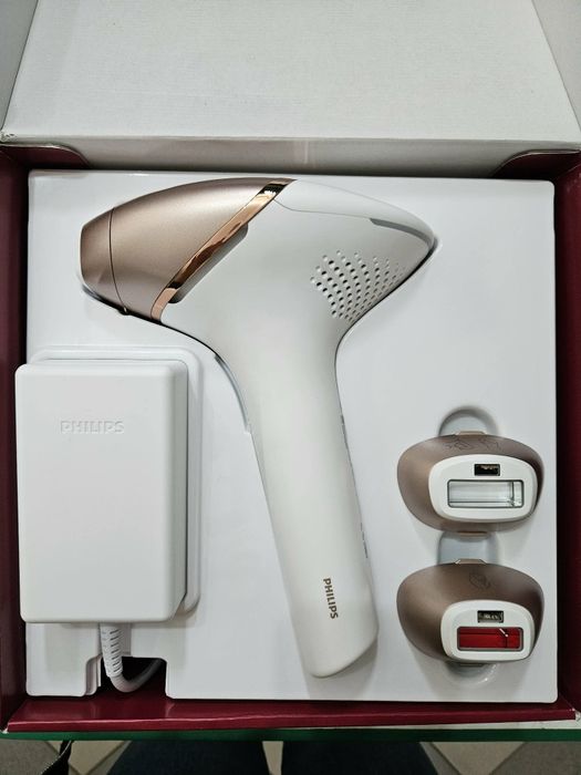 Фотоепілятор Philips Lumea
