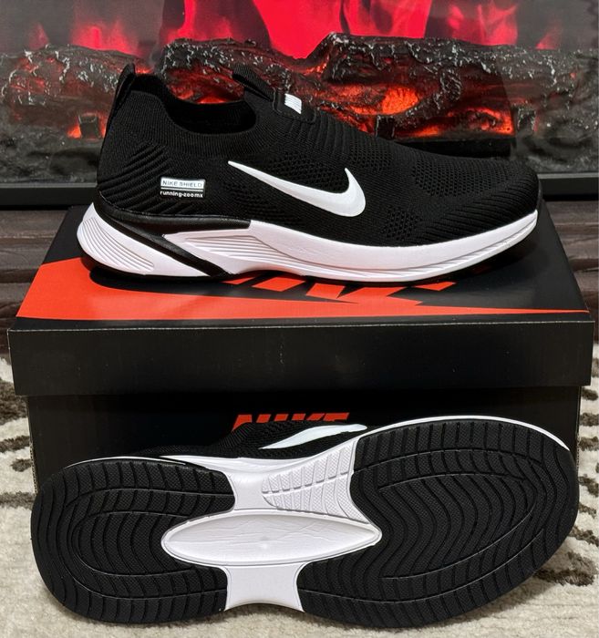 Кросівки Nike Shield  мокасини сліпони тапки сітка 41-46р