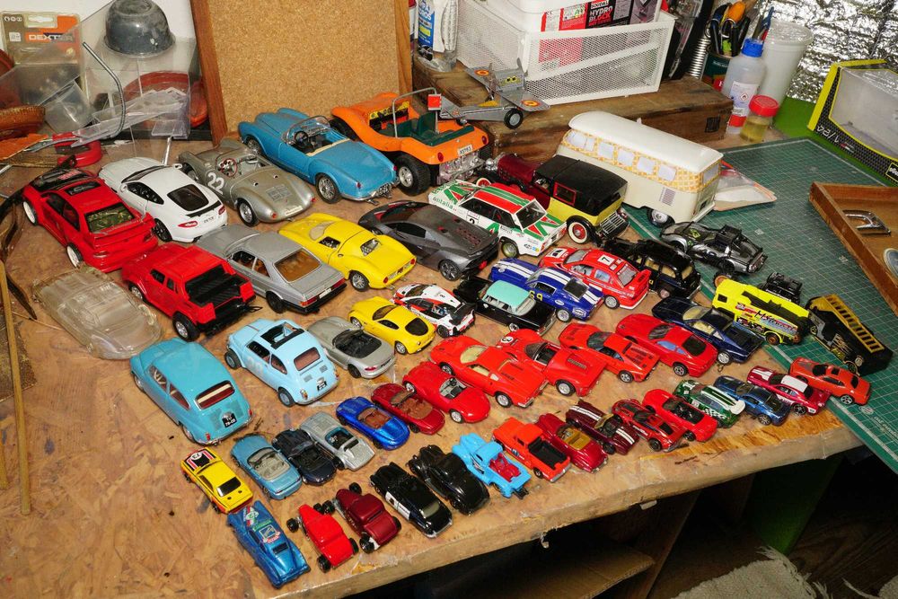Carros Miniatura Burago, Hotwheels, Maisto, Matchbox, etc. 1/18 a 1/64