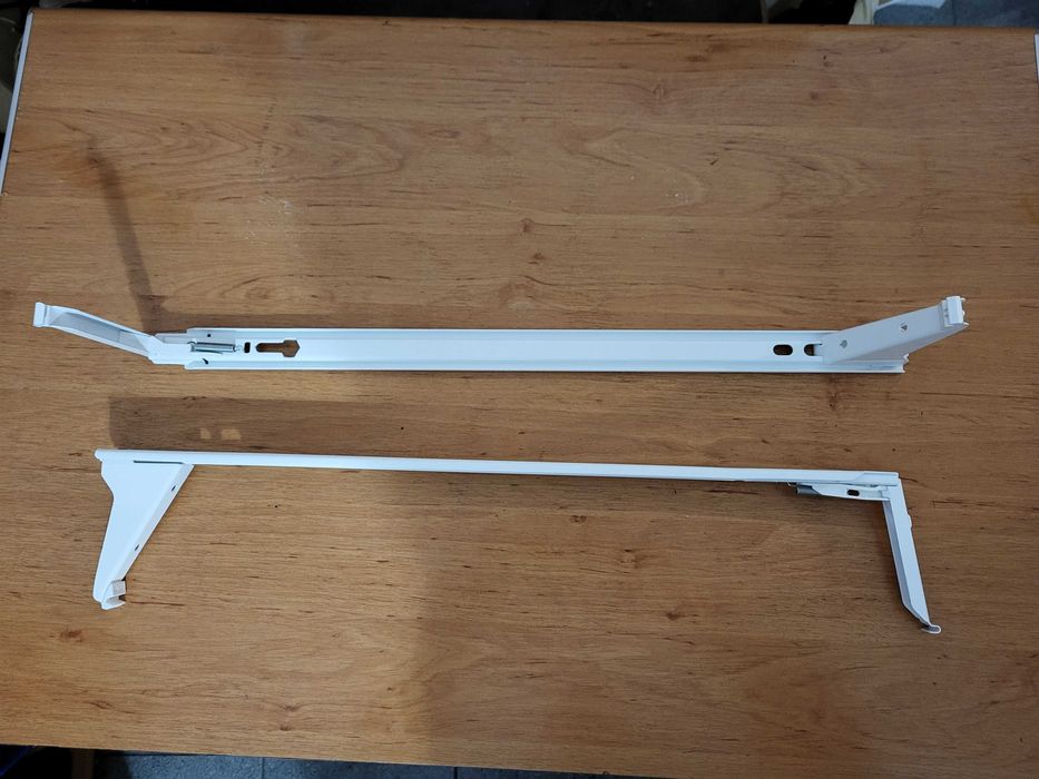 Konsole (uchwyty) MCK 108 do grzejników higienicznych Purmo 600 - 2szt