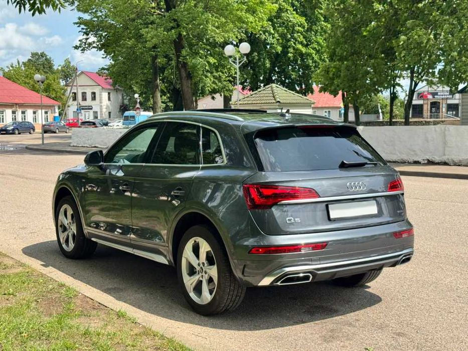 Продаю Audi Q5 2021 року