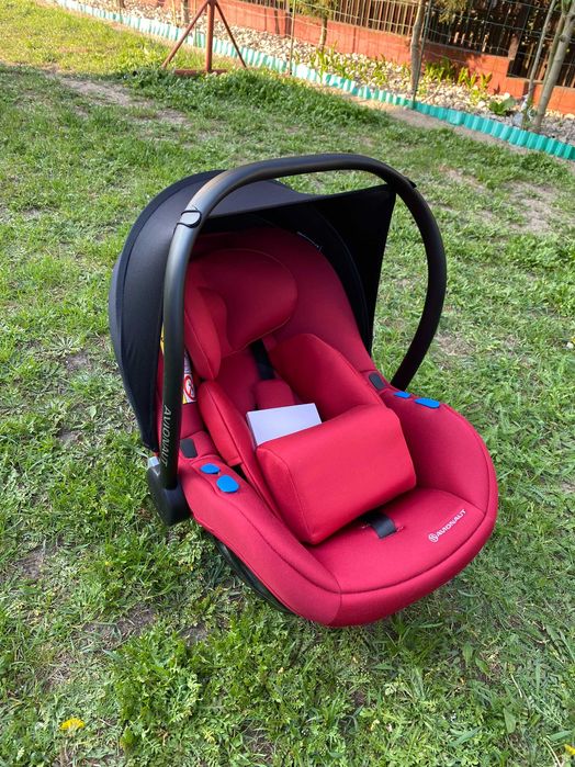 NOWE nosidełko-fotelik samochodowy, piękny kolor