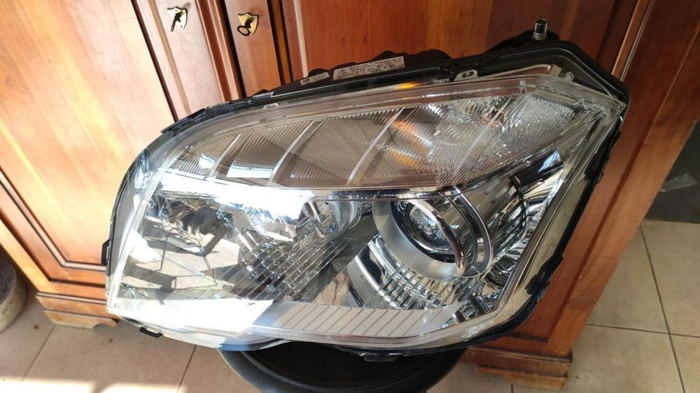 farol esquerdo bi-xenon Direcional w204 GLK