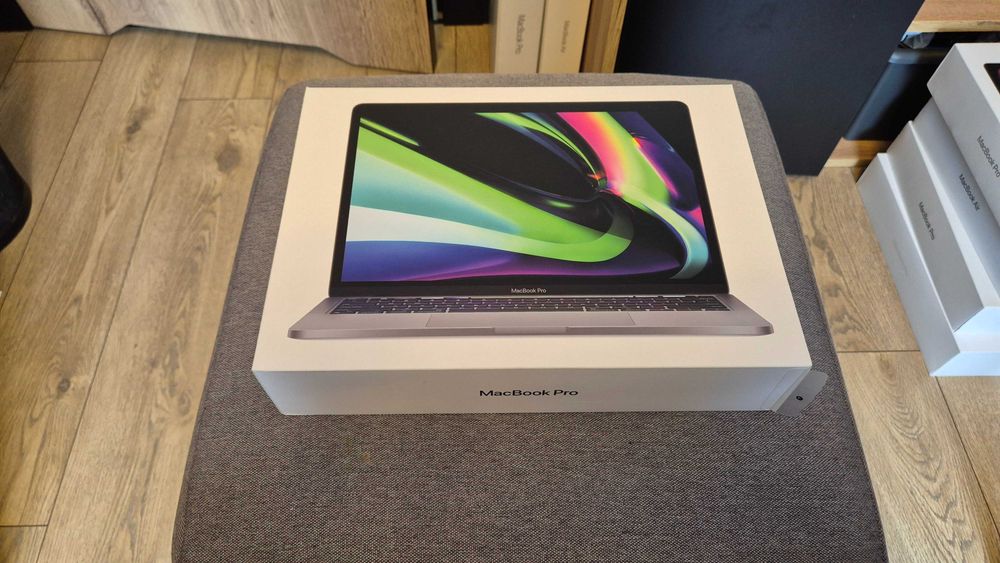 Apple MacBook Pro 13” M1 16GB 256GB Space Gray A2338 + pudełko