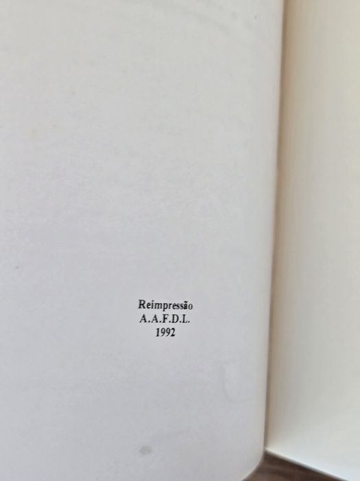 Livros jurídicos / Direito/ 1 = 5€ / 10 = 40€