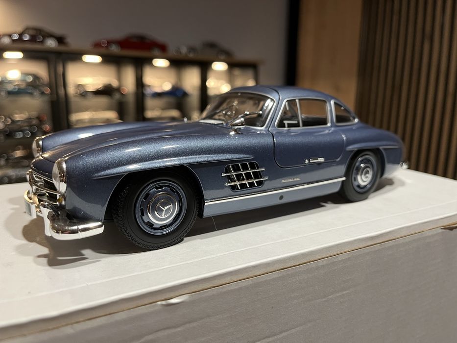 Mercedes Sl 300 Gullwing w 198 1:18  Minichamps