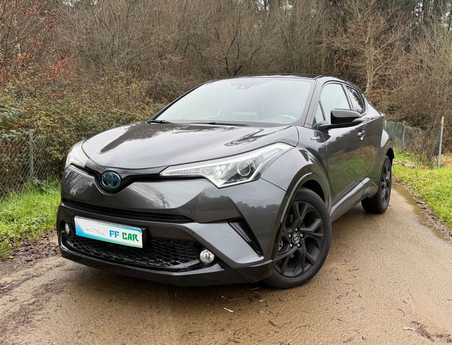 Toyota C-HR 1.8 Hybrid Square Collection