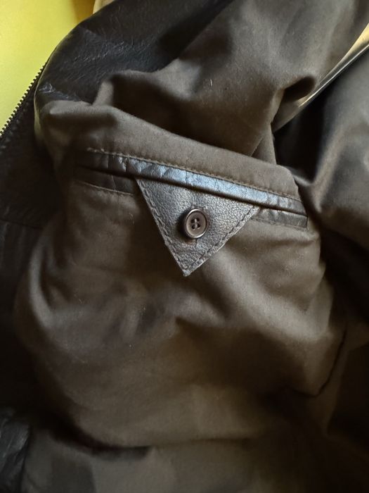 Натуральна шкіряна куртка