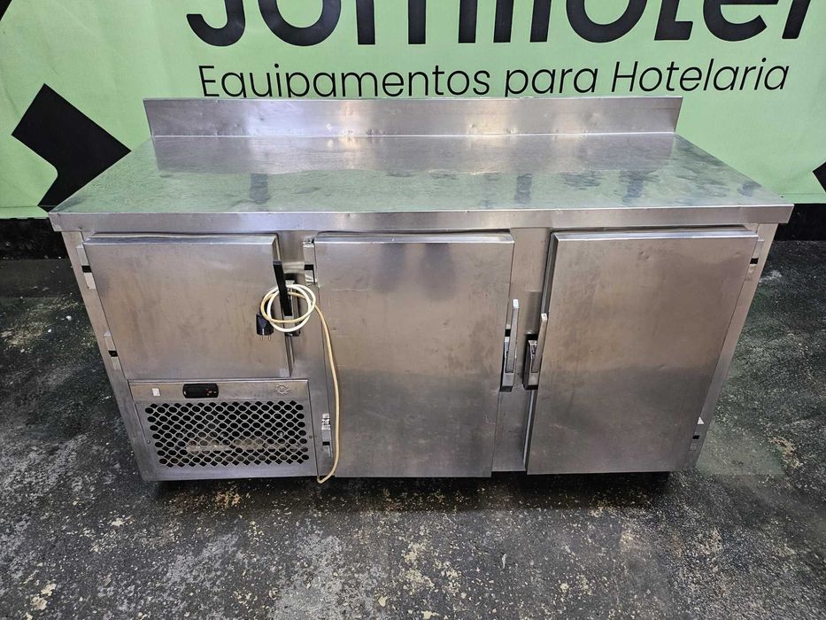 PROMOÇÃO - Bancadas refrigeradas com garantia