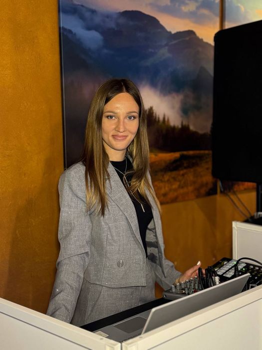 Музичний супровід+ведуча, діджей, dj, музика на свято,