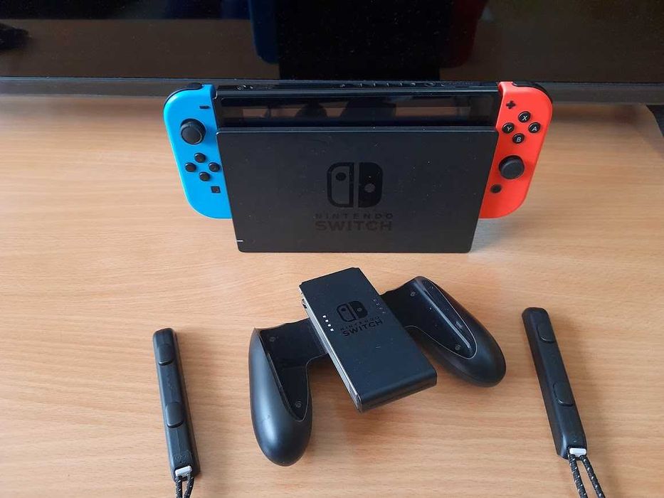 Nintendo Switch V2 + Mario Kart + Super Mario Wonder - Só vendo junto