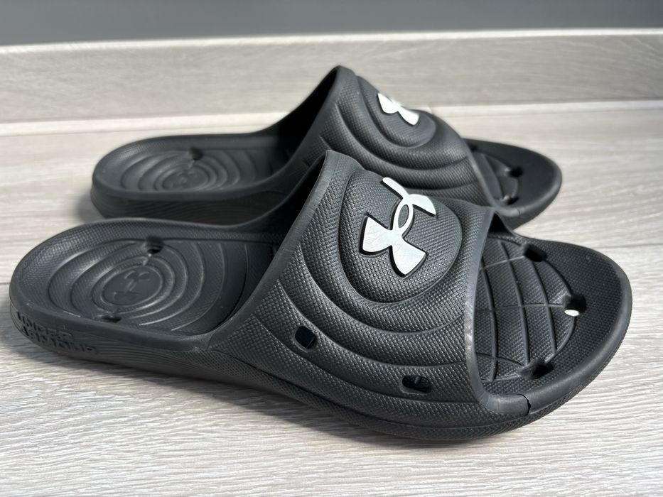 Klapki basenowe under armour rozmiar 41