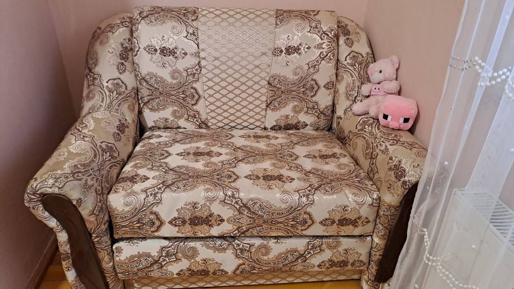 Продам Розкладний Диван 90см на 2м