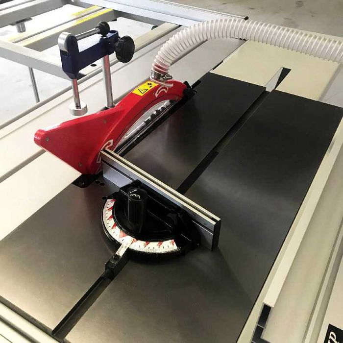 Форматно розкрійний верстат CORMAK PS12E-2000 форматка