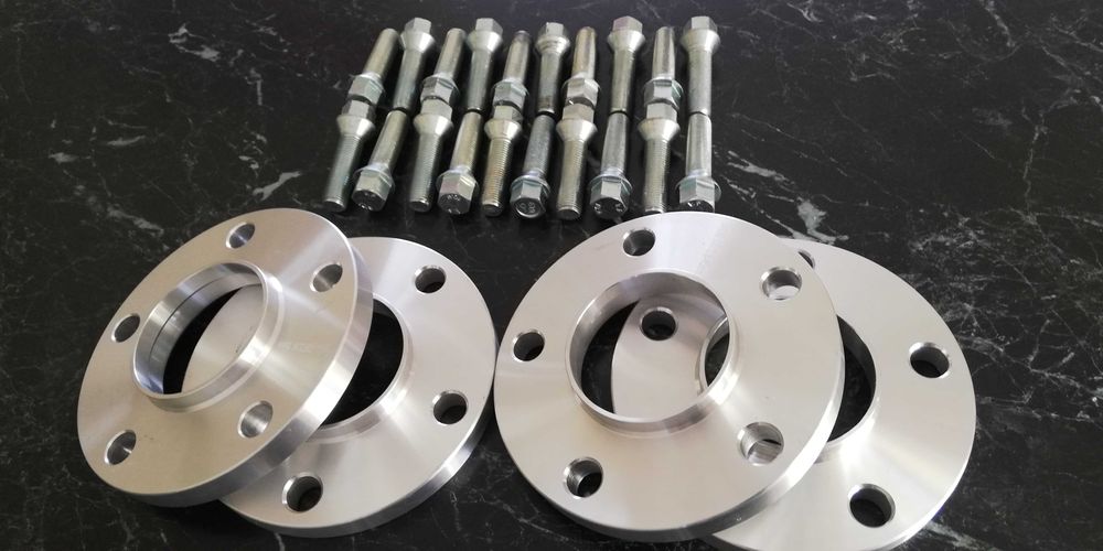 Dystanse 15mm BMW E60 E39 E65 E38 E46 E90 F30 F10 X3 X5 X6 72,6 74,1