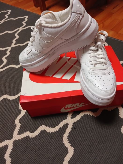 Кросівки шкіряні Nike фірмові нові, розмір 38.5 (24.5 см.)