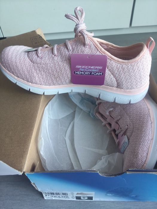 Tênis skechers originais para mulher novos