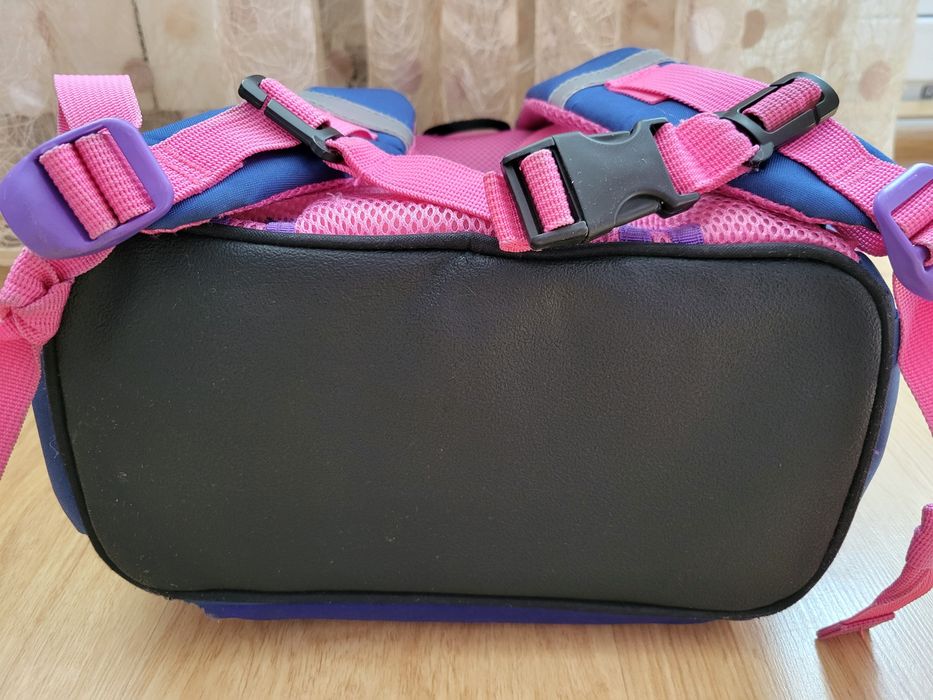 Продам шкільний рюкзак