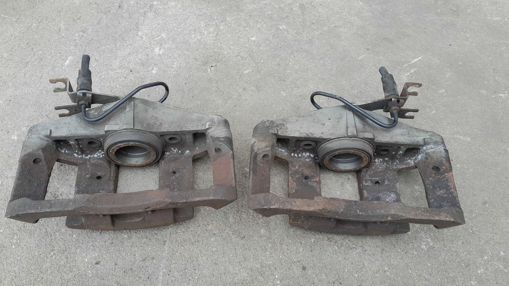 Lewy+prawy zacisk hamulcowy przód 320mm swap AUDI A4 B6, A4 B7, A6