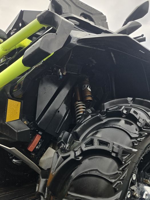 Квадроцикл BRP 1000th