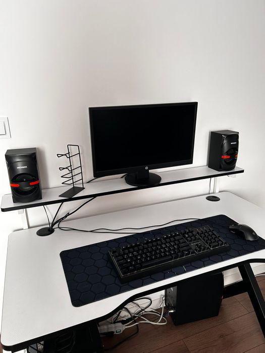 Komputer gamingowy + pełny zestaw | RX 6600 | Ryzen 5 | Stan idealny