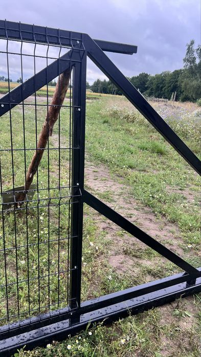 Brama przesuwna 4x1,7 + ROLKI