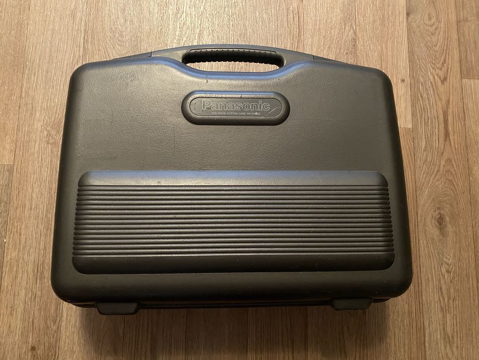 Відеокамера. Panasonic M 3000