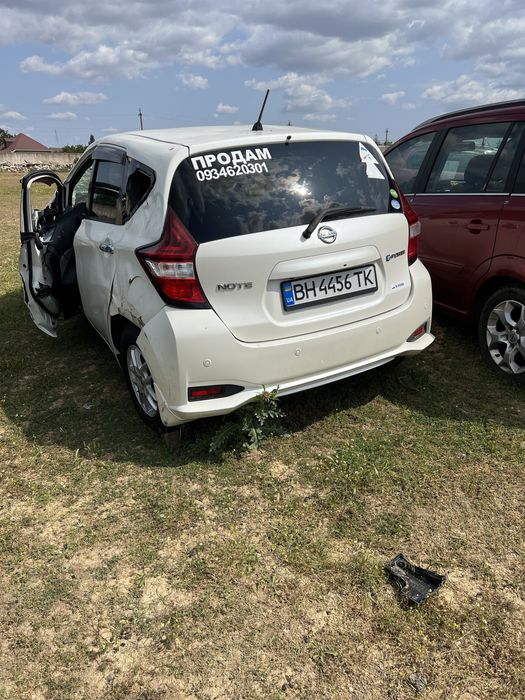 Під відновленя Nissan Note 2017 рік