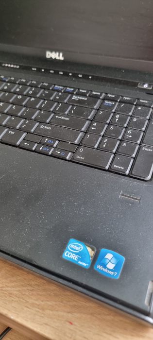 Portátil  dell 3700