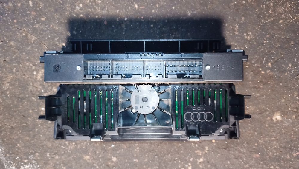 Panel klimatyzacji Klimatronic Audi A3 8P lift -08 oryginal gwarancja
