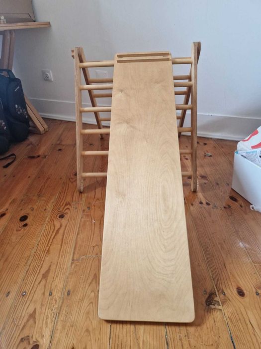 Triângulo Pikler Duplo com Rampa, Versátil, Seguro e de Alta Qualidade