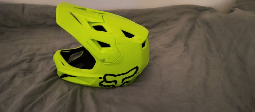 Full face z autografem Dawida Godzka