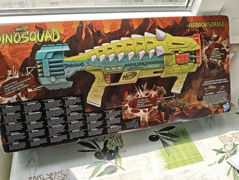 Pistola criança Nerf 16 dardos dinosquad