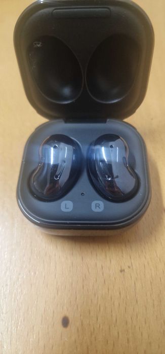 Samsung Galaxy Buds Live, modelo SM-R180