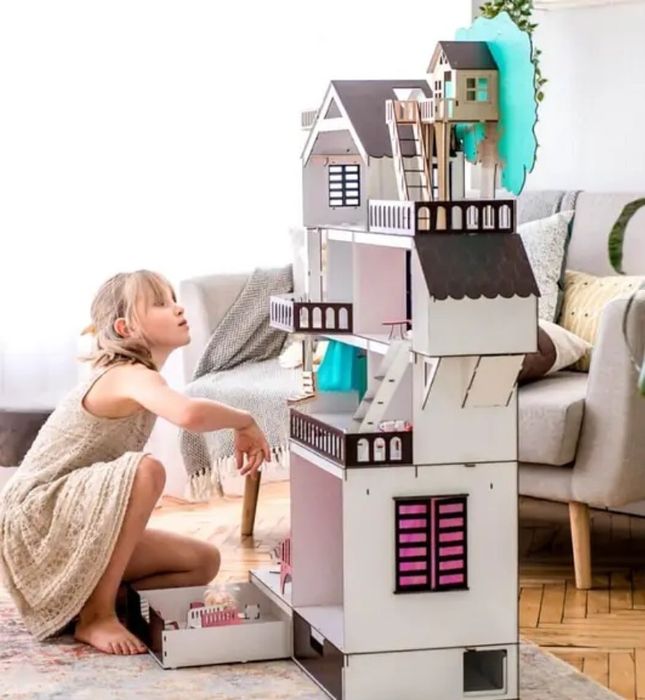 Кукольный домик Барби