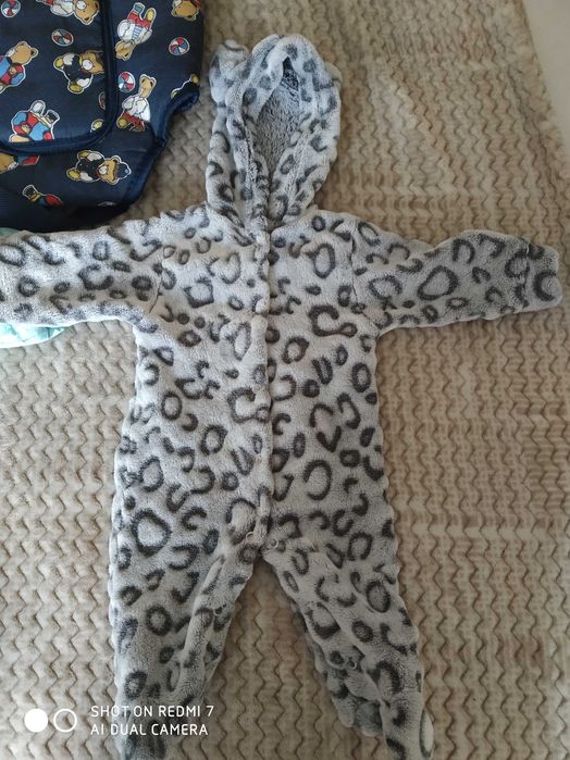 Комбінезон, кенгуру