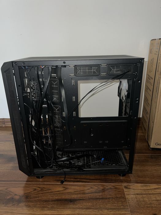 Endorfy arx 700 ARGB
