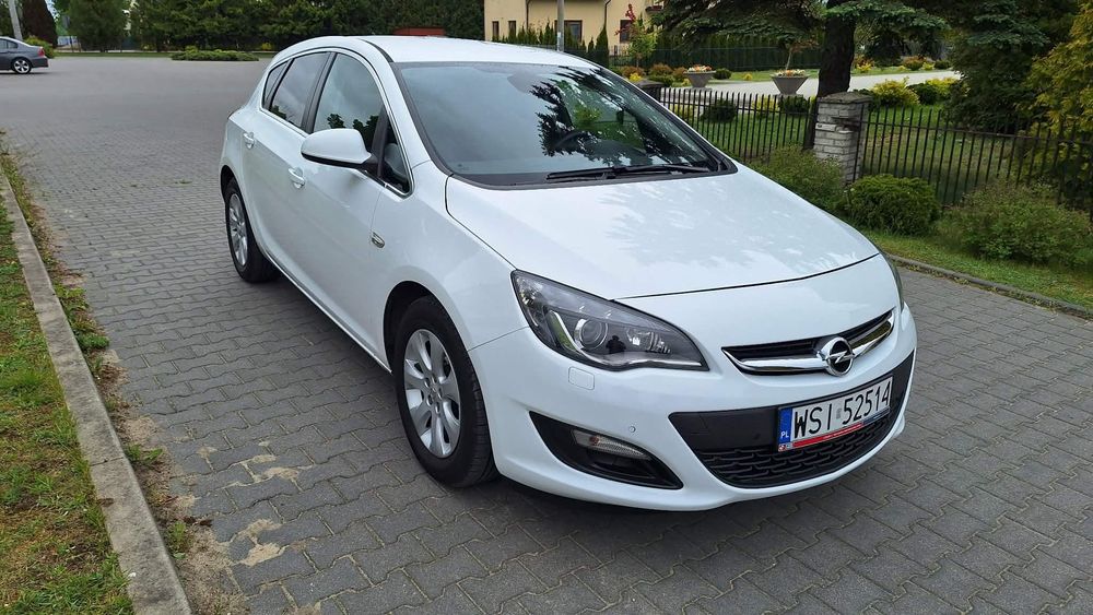 Opel Astra Opel Astra 2015 1.4 140KM