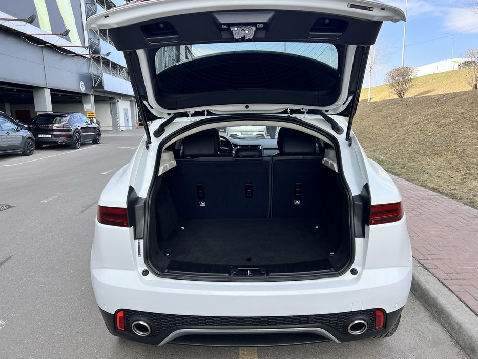 Jaguar E-pase 2019 рік 2.0 Бензин AWD
