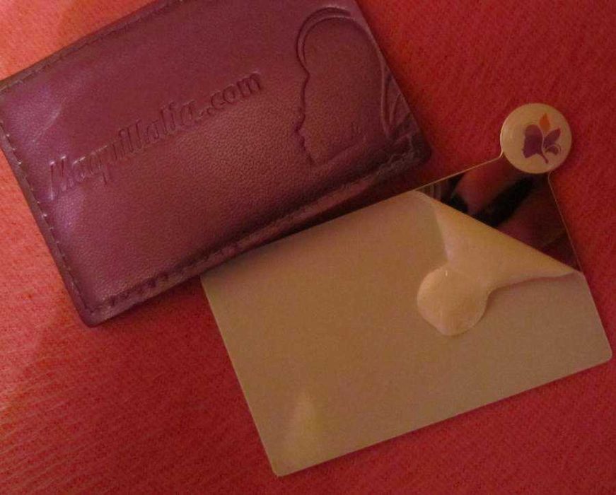 Espelho de Bolso Maquillalia – Ultra Fino com Capa Roxo Metalizado