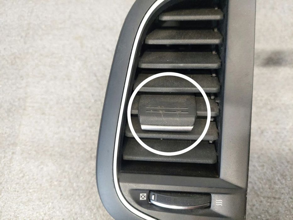 Difusor / saída de ar RENAULT Megane IV Grandtour (K9A/M_)