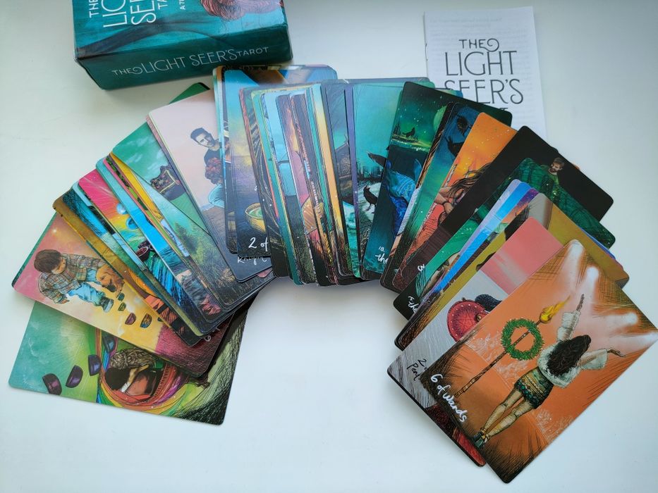 Карти Таро Світлого провидця The Light Seer's tarot