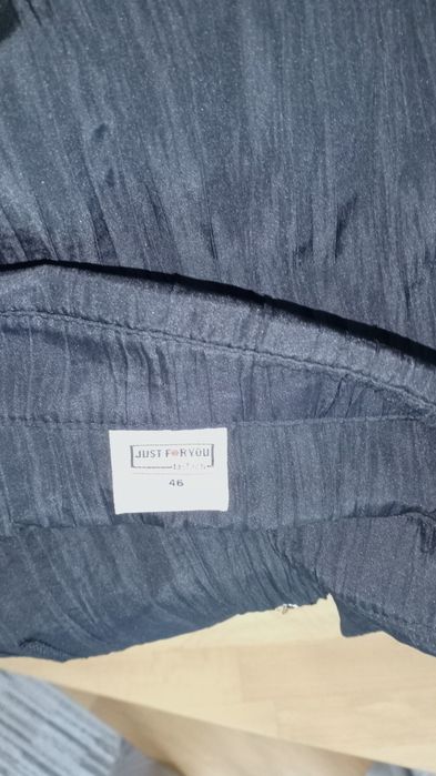 Koszula damska czarna marszczona długi rękaw połysk