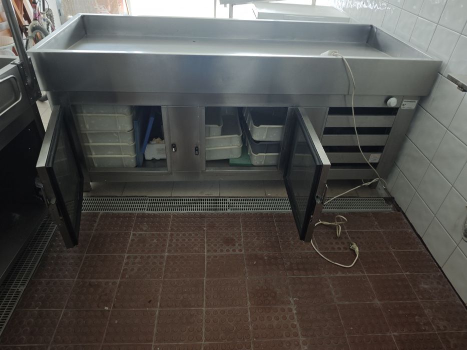 Balança, bancadas em inox
