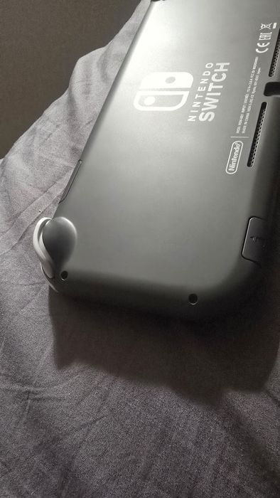 Nintendo Switch Lite (como nova) + capa